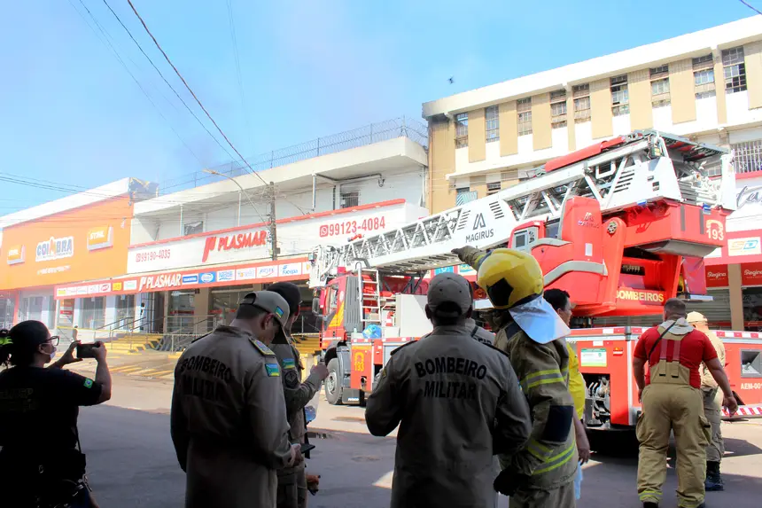  <div class='credito_fotos'>Foto: Márcia do Carmo/GEA   |   <a href='/midias/2025/originais/20251020092333-GF00016613-F00207792.webp' download><i class='fa-solid fa-download'></i> Download</a></div>