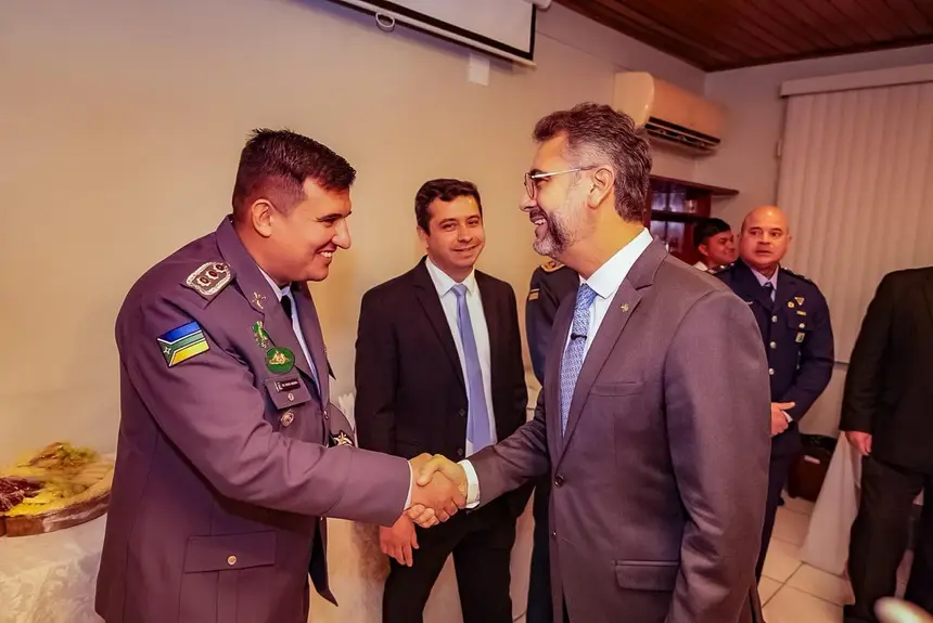  <div class='credito_fotos'>Foto: Jessé Matos/Agência Grito   |   <a href='/midias/2025/originais/20251023084529-GF00016622-F00208064.webp' download><i class='fa-solid fa-download'></i> Download</a></div>