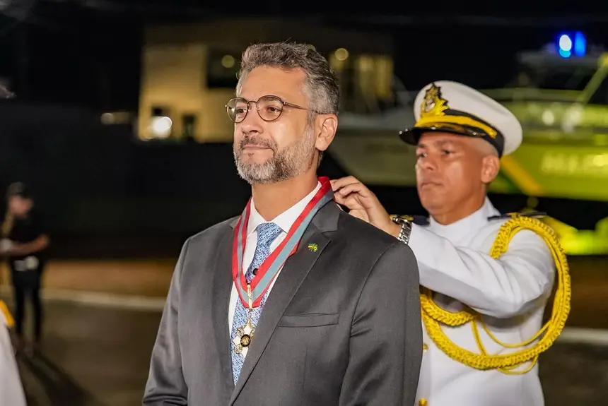  <div class='credito_fotos'>Foto: Jessé Matos/Agência Grito   |   <a href='/midias/2025/originais/20251023084536-GF00016622-F00208070.webp' download><i class='fa-solid fa-download'></i> Download</a></div>