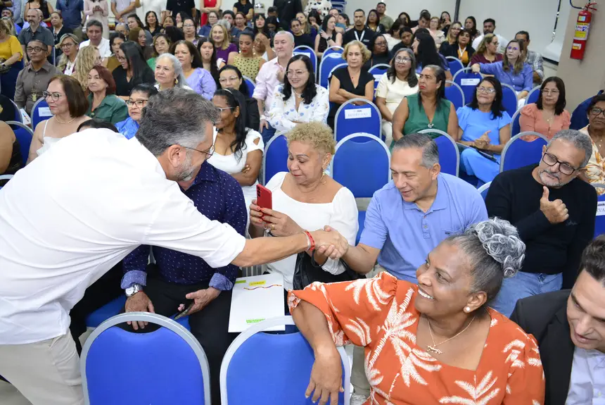  <div class='credito_fotos'>Foto: Maksuel Martins/GEA   |   <a href='/midias/2025/originais/20251031115907-GF00016632-F00208265.webp' download><i class='fa-solid fa-download'></i> Download</a></div>