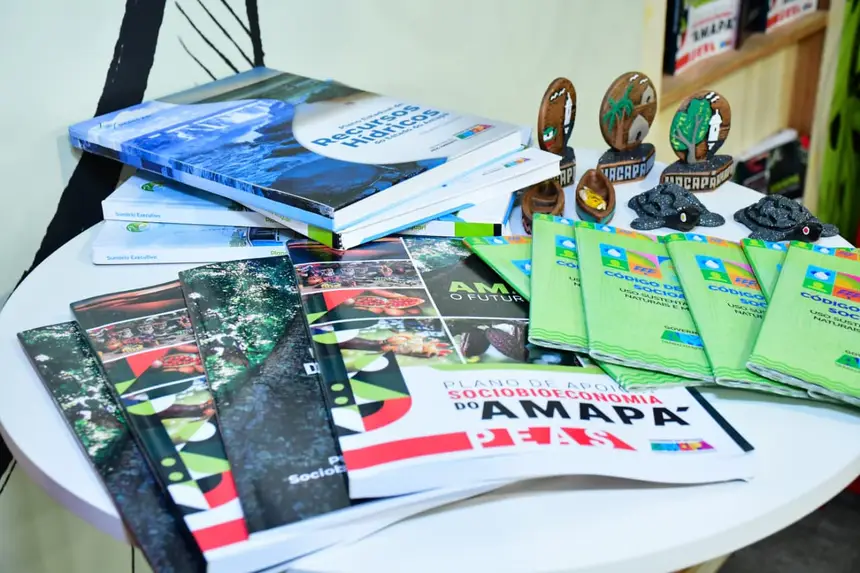 O espaço apresenta políticas e programas que garantem equilíbrio entre conservação, inovação e geração de oportunidades.