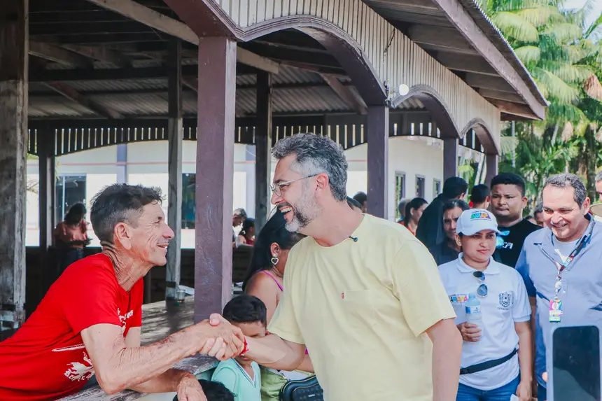  <div class='credito_fotos'>Foto: Dinho Rocha / Agência Grito    |   <a href='/midias/2025/originais/20251117092932-GF00016696-F00209693.webp' download><i class='fa-solid fa-download'></i> Download</a></div>