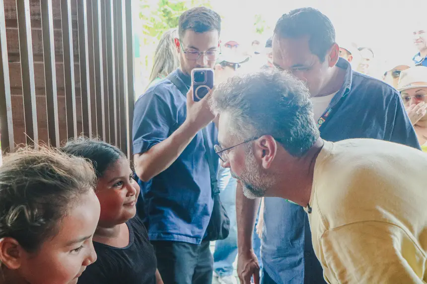  <div class='credito_fotos'>Foto: Dinho Rocha / Agência Grito    |   <a href='/midias/2025/originais/20251117092934-GF00016696-F00209695.webp' download><i class='fa-solid fa-download'></i> Download</a></div>