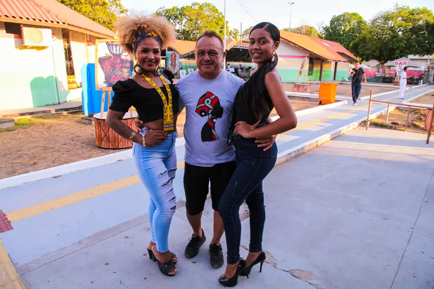  <div class='credito_fotos'>Foto: Gabriel Penha/Fundação Marabaixo   |   <a href='/midias/2025/originais/20251118101340-GF00016698-F00209770.webp' download><i class='fa-solid fa-download'></i> Download</a></div>