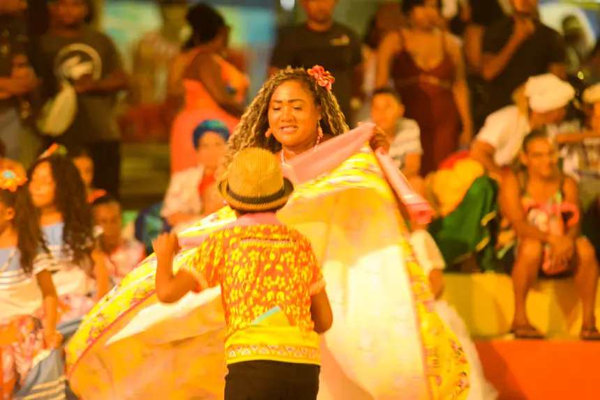 Grupos de batuque e marabaixo proporcionaram um espetáculo que encantou o público presente