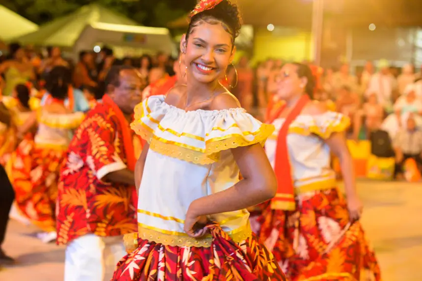 Grupos de batuque e marabaixo proporcionaram um espetáculo que encantou o público presente