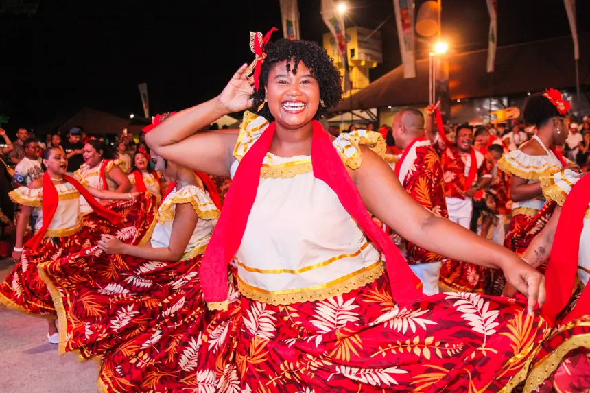 Grupos de batuque e marabaixo proporcionaram um espetáculo que encantou o público presente