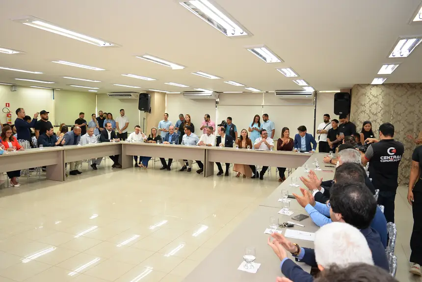  <div class='credito_fotos'>Foto: Maksuel Martins/GEA   |   <a href='/midias/2025/originais/20251124105144-GF00016717-F00210243.webp' download><i class='fa-solid fa-download'></i> Download</a></div>