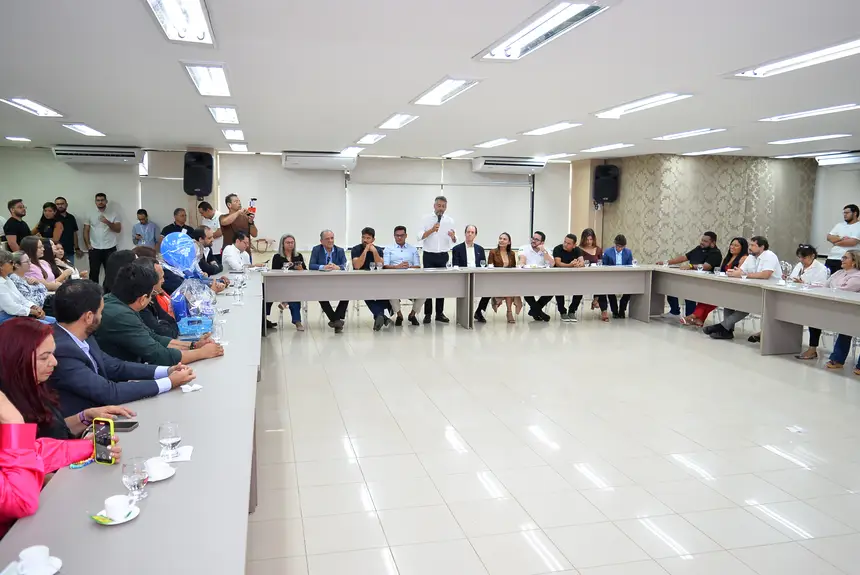  <div class='credito_fotos'>Foto: Maksuel Martins/GEA   |   <a href='/midias/2025/originais/20251124105208-GF00016717-F00210261.webp' download><i class='fa-solid fa-download'></i> Download</a></div>