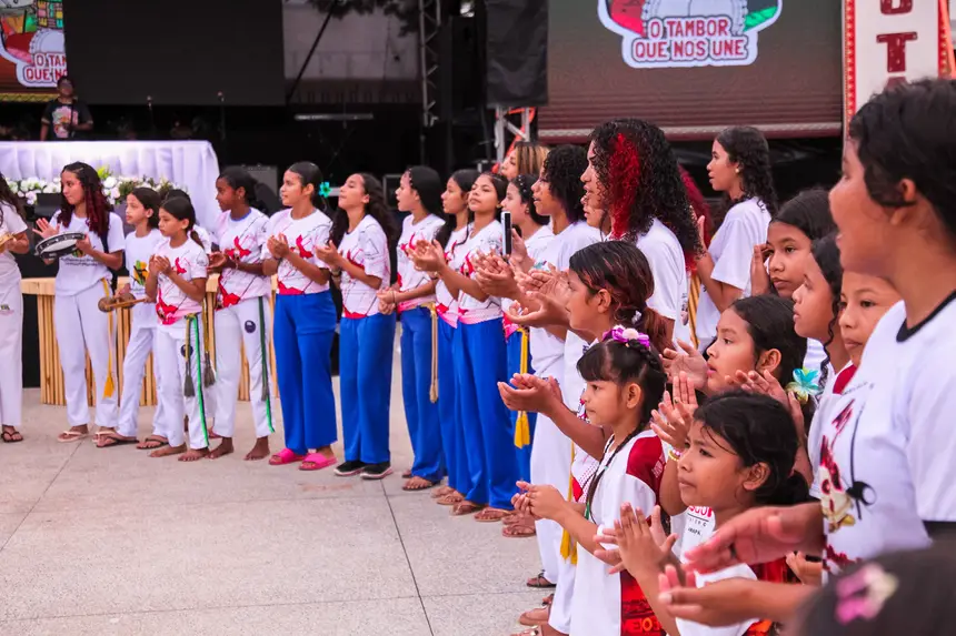  <div class='credito_fotos'>Foto: Gabriel Penha/Fundação Marabaixo   |   <a href='/midias/2025/originais/20251124112154-GF00016719-F00210337.webp' download><i class='fa-solid fa-download'></i> Download</a></div>