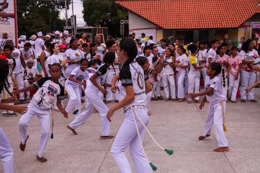  <div class='credito_fotos'>Foto: Gabriel Penha/Fundação Marabaixo   |   <a href='/midias/2025/originais/20251124112157-GF00016719-F00210339.webp' download><i class='fa-solid fa-download'></i> Download</a></div>