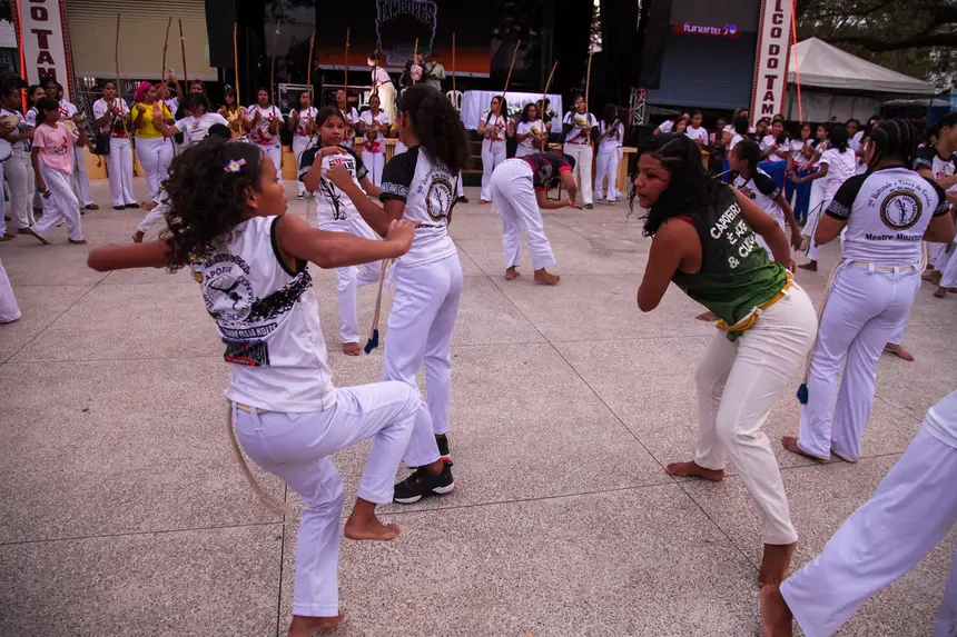  <div class='credito_fotos'>Foto: Gabriel Penha/Fundação Marabaixo   |   <a href='/midias/2025/originais/20251124112205-GF00016719-F00210345.webp' download><i class='fa-solid fa-download'></i> Download</a></div>