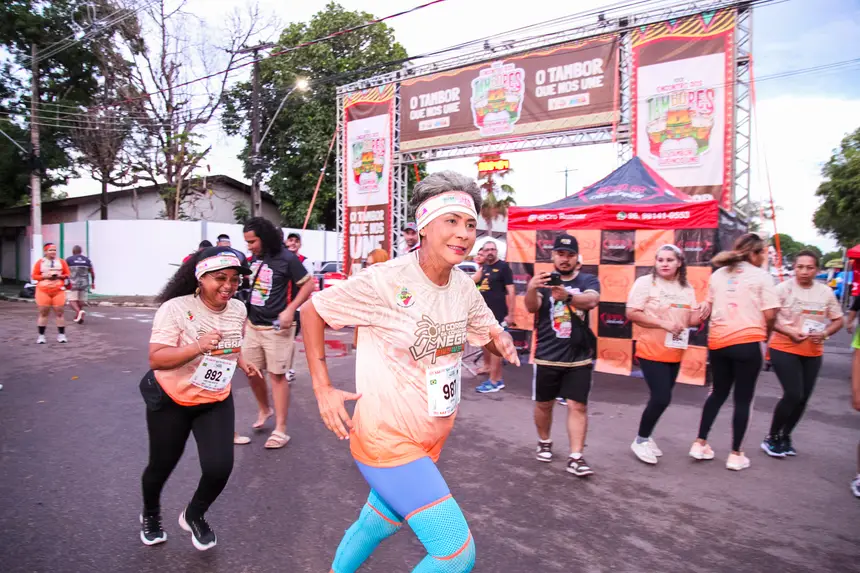  <div class='credito_fotos'>Foto: Gabriel Penha/Fundação Marabaixo   |   <a href='/midias/2025/originais/20251124112421-GF00016720-F00210385.webp' download><i class='fa-solid fa-download'></i> Download</a></div>