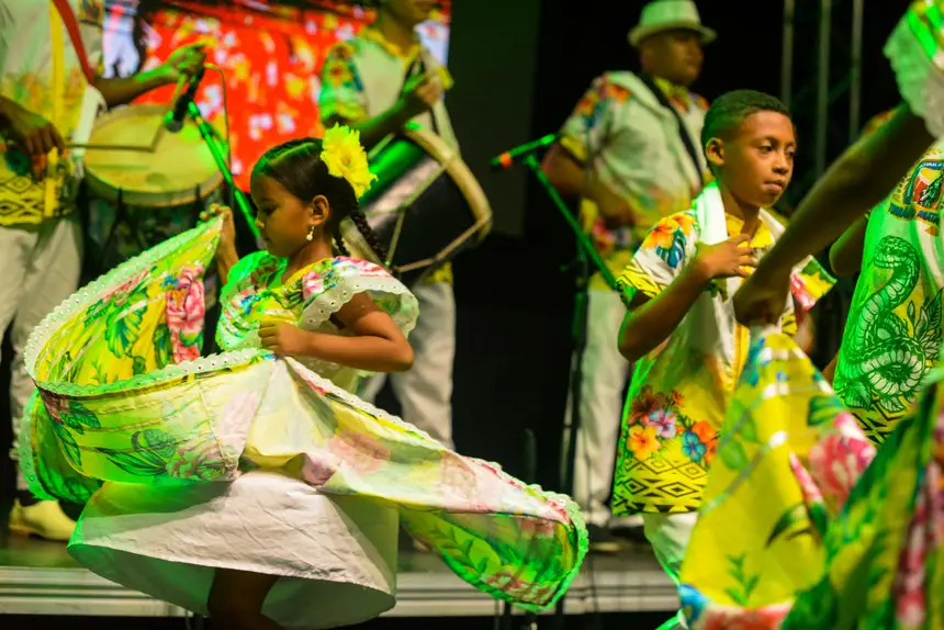  <div class='credito_fotos'>Foto: Gabriel Penha/Fundação Marabaixo   |   <a href='/midias/2025/originais/20251124140642-GF00016722-F00210479.webp' download><i class='fa-solid fa-download'></i> Download</a></div>