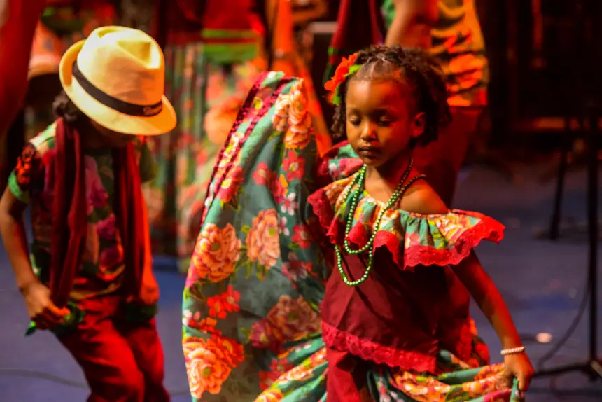  <div class='credito_fotos'>Foto: Gabriel Penha/Fundação Marabaixo   |   <a href='/midias/2025/originais/20251124140700-GF00016722-F00210493.webp' download><i class='fa-solid fa-download'></i> Download</a></div>