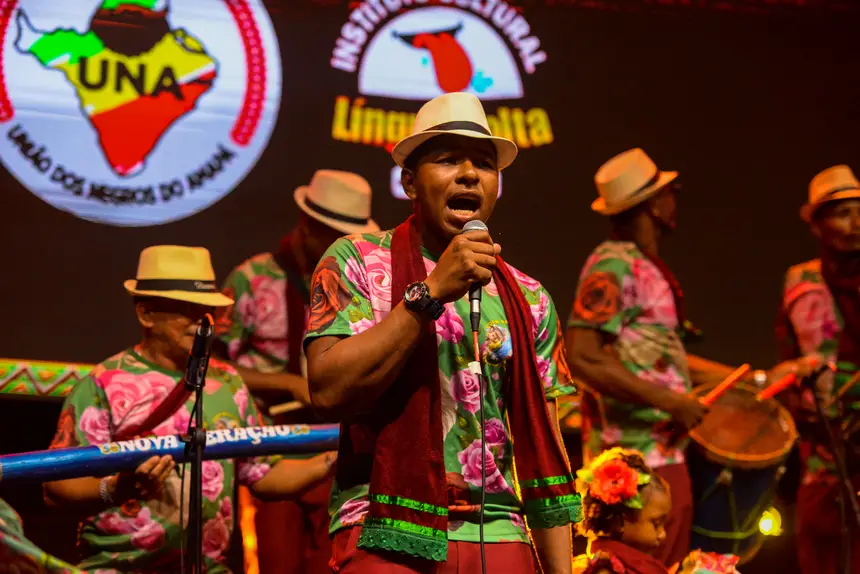  <div class='credito_fotos'>Foto: Gabriel Penha/Fundação Marabaixo   |   <a href='/midias/2025/originais/20251124140702-GF00016722-F00210494.webp' download><i class='fa-solid fa-download'></i> Download</a></div>