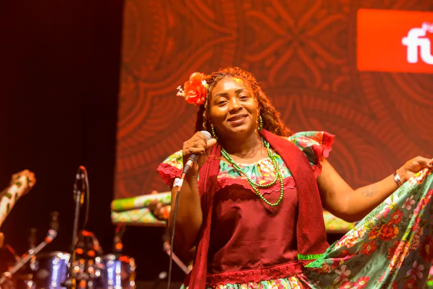  <div class='credito_fotos'>Foto: Gabriel Penha/Fundação Marabaixo   |   <a href='/midias/2025/originais/20251124140703-GF00016722-F00210495.webp' download><i class='fa-solid fa-download'></i> Download</a></div>