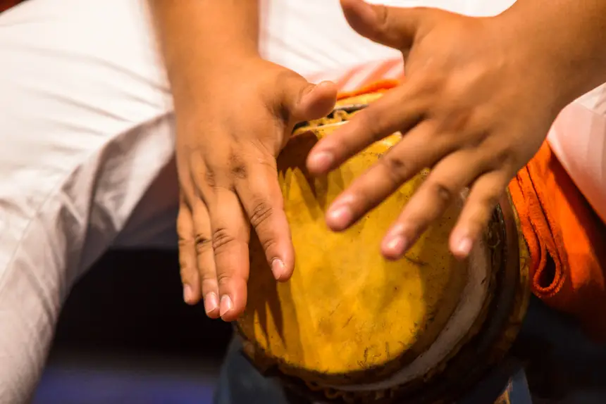  <div class='credito_fotos'>Foto: Gabriel Penha/Fundação Marabaixo   |   <a href='/midias/2025/originais/20251124140713-GF00016722-F00210503.webp' download><i class='fa-solid fa-download'></i> Download</a></div>