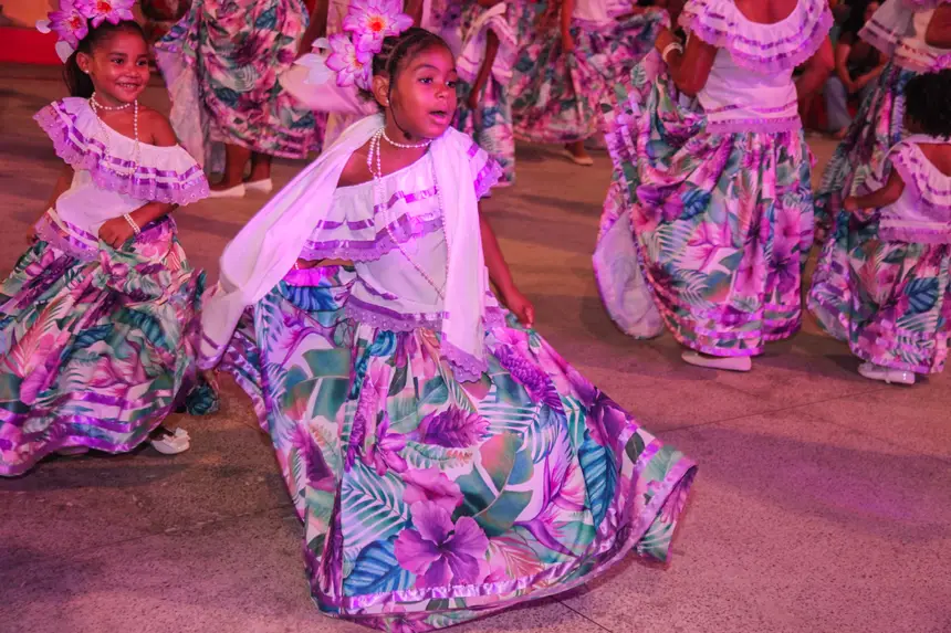  <div class='credito_fotos'>Foto: Gabriel Penha/Fundação Marabaixo   |   <a href='/midias/2025/originais/20251124140809-GF00016722-F00210546.webp' download><i class='fa-solid fa-download'></i> Download</a></div>