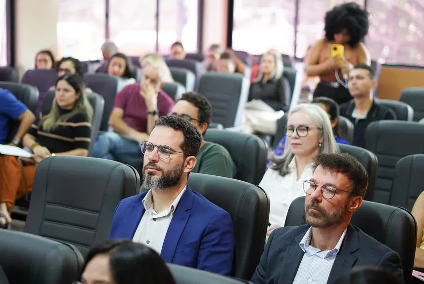  <div class='credito_fotos'>Foto: Lidiane Lima/GEA   |   <a href='/midias/2025/originais/20251125132128-GF00016723-F00210637.webp' download><i class='fa-solid fa-download'></i> Download</a></div>