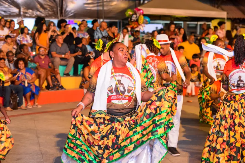  <div class='credito_fotos'>Foto: Gabriel Penha/Fundação Marabaixo   |   <a href='/midias/2025/originais/20251126094506-GF00016724-F00210640.webp' download><i class='fa-solid fa-download'></i> Download</a></div>