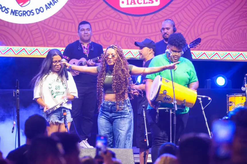  <div class='credito_fotos'>Foto: Gabriel Penha/Fundação Marabaixo   |   <a href='/midias/2025/originais/20251126094608-GF00016724-F00210689.webp' download><i class='fa-solid fa-download'></i> Download</a></div>