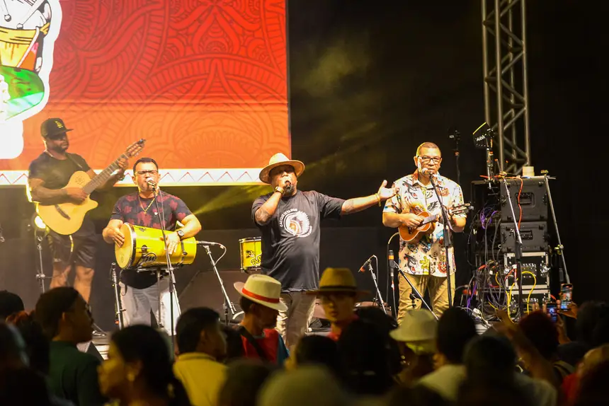  <div class='credito_fotos'>Foto: Gabriel Penha/Fundação Marabaixo   |   <a href='/midias/2025/originais/20251126094611-GF00016724-F00210692.webp' download><i class='fa-solid fa-download'></i> Download</a></div>