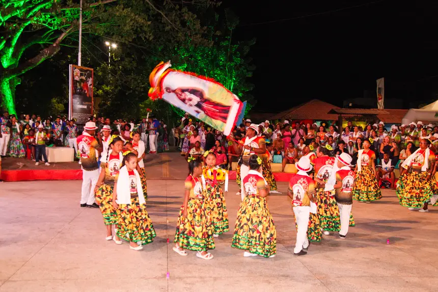  <div class='credito_fotos'>Foto: Gabriel Penha/Fundação Marabaixo   |   <a href='/midias/2025/originais/20251126094627-GF00016724-F00210705.webp' download><i class='fa-solid fa-download'></i> Download</a></div>
