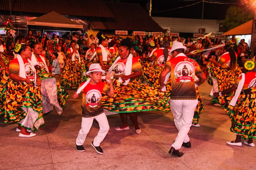  <div class='credito_fotos'>Foto: Gabriel Penha/Fundação Marabaixo   |   <a href='/midias/2025/originais/20251126094637-GF00016724-F00210713.webp' download><i class='fa-solid fa-download'></i> Download</a></div>