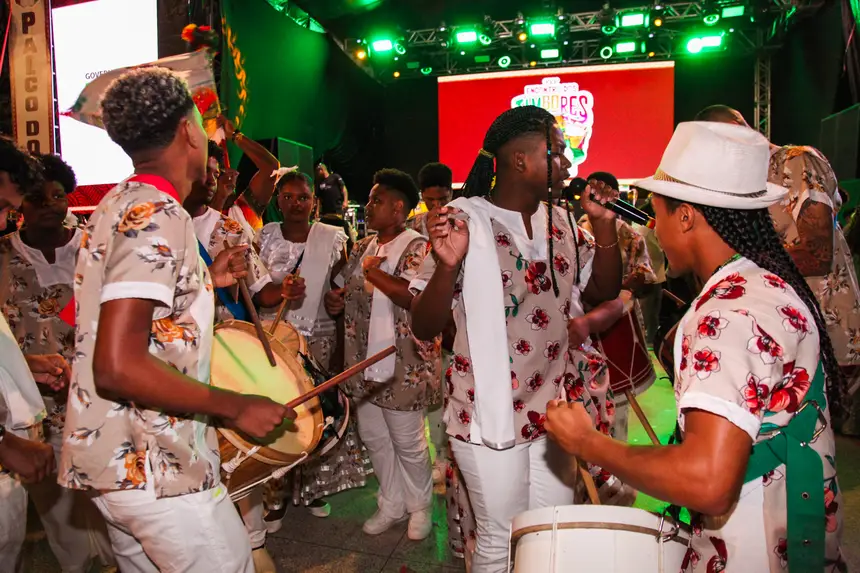  <div class='credito_fotos'>Foto: Gabriel Penha/Fundação Marabaixo   |   <a href='/midias/2025/originais/20251126094701-GF00016724-F00210732.webp' download><i class='fa-solid fa-download'></i> Download</a></div>