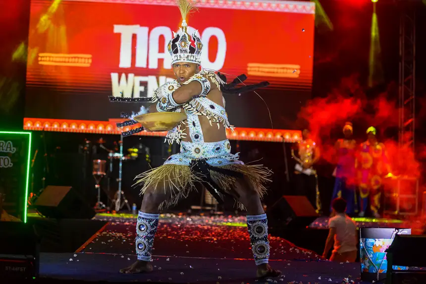  <div class='credito_fotos'>Foto: Gabriel Penha/Fundação Marabaixo   |   <a href='/midias/2025/originais/20251128150602-GF00016739-F00211177.webp' download><i class='fa-solid fa-download'></i> Download</a></div>