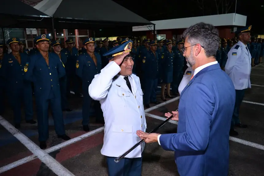  <div class='credito_fotos'>Foto: Maksuel Martins/GEA   |   <a href='/midias/2025/originais/20251201082821-GF00016742-F00211328.webp' download><i class='fa-solid fa-download'></i> Download</a></div>