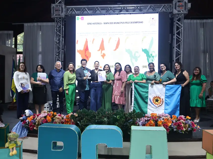  <div class='credito_fotos'>Foto: Jorge Júnior/GEA &nbsp;&nbsp;|&nbsp;&nbsp; <a href='/midias/2025/originais/20251203075500-GF00016748-F00211458.webp' download><i class='fa-solid fa-download'></i> Download</a></div>