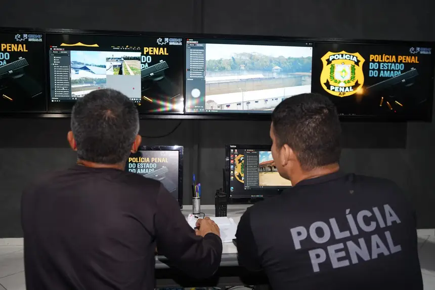 Modernização no Iapen com a Central de Videomonitoramento com mãos de 100 câmeras de vigilância 