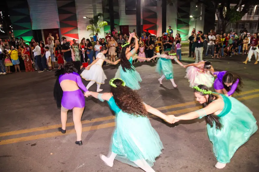  <div class='credito_fotos'>Foto: Gabriel Penha/Fundação Marabaixo   |   <a href='/midias/2025/originais/20251209093028-GF00016758-F00211763.webp' download><i class='fa-solid fa-download'></i> Download</a></div>