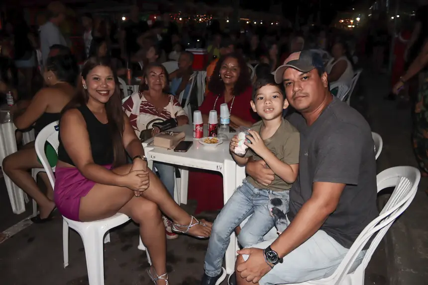 Famílias prestigiaram o bingo e muito mais 