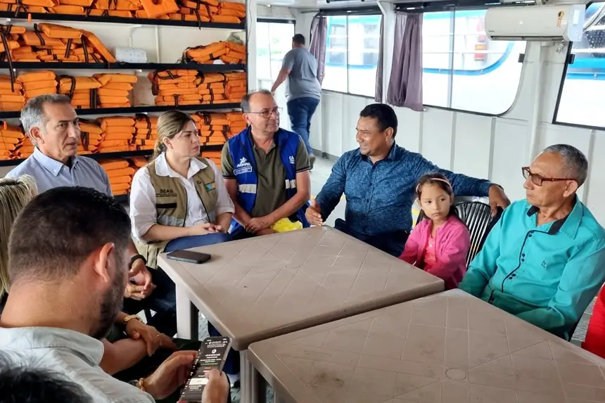 O ministro e secretários participaram ainda de uma reunião com as lideranças religiosas e representantes das comunidades do arquipélago.