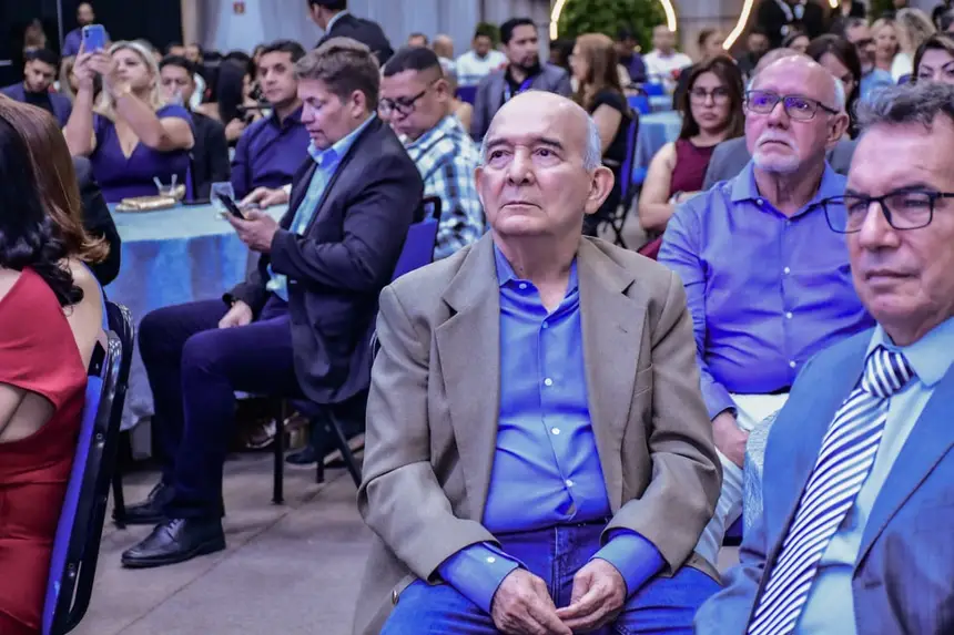  <div class='credito_fotos'>Foto: Max Renê/GEA &nbsp;&nbsp;|&nbsp;&nbsp; <a href='/midias/2025/originais/20251226121903-GF00016764-F00211988.webp' download><i class='fa-solid fa-download'></i> Download</a></div>