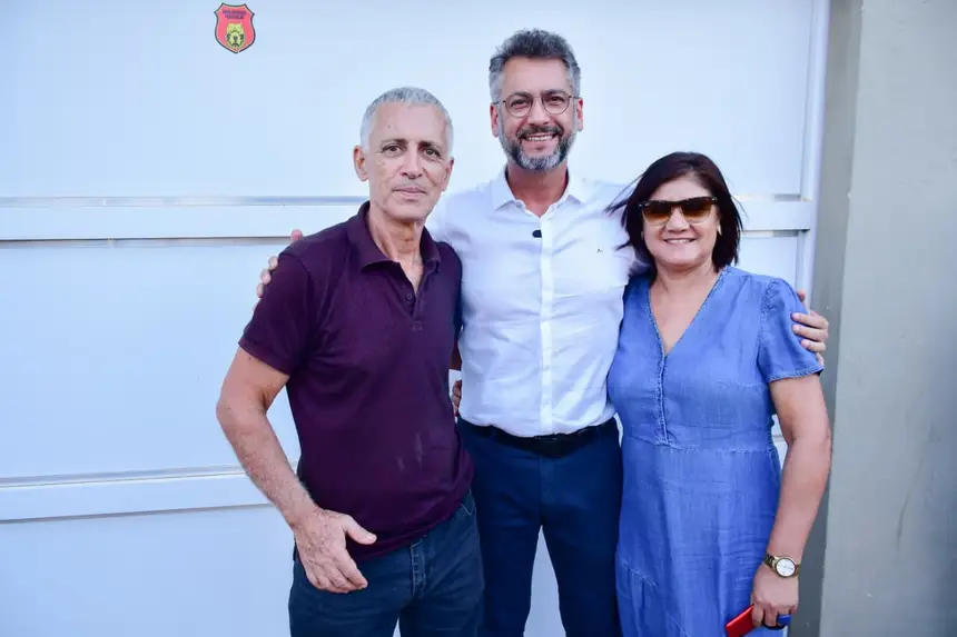  <div class='credito_fotos'>Foto: Max Renê/GEA &nbsp;&nbsp;|&nbsp;&nbsp; <a href='/midias/2025/originais/20251226122537-GF00016765-F00212022.webp' download><i class='fa-solid fa-download'></i> Download</a></div>