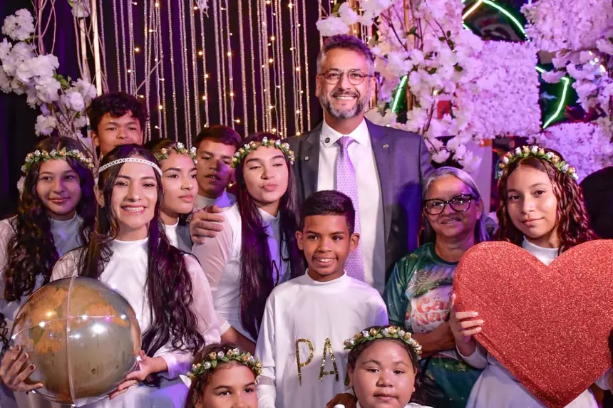  <div class='credito_fotos'>Foto: Max Renê/GEA &nbsp;&nbsp;|&nbsp;&nbsp; <a href='/midias/2025/originais/20251226123442-GF00016767-F00212112.webp' download><i class='fa-solid fa-download'></i> Download</a></div>