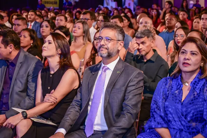  <div class='credito_fotos'>Foto: Max Renê/GEA &nbsp;&nbsp;|&nbsp;&nbsp; <a href='/midias/2025/originais/20251226123452-GF00016767-F00212121.webp' download><i class='fa-solid fa-download'></i> Download</a></div>