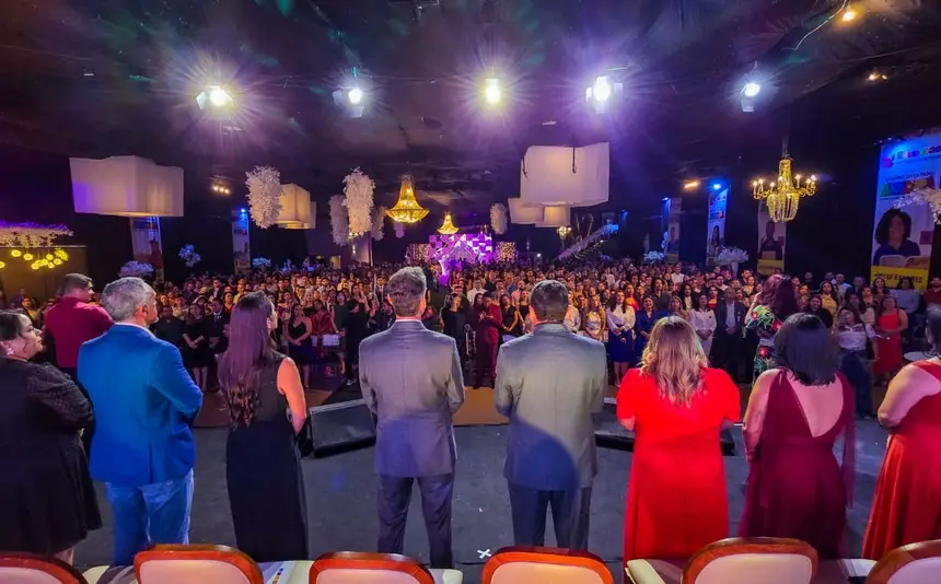  <div class='credito_fotos'>Foto: Max Renê/GEA &nbsp;&nbsp;|&nbsp;&nbsp; <a href='/midias/2025/originais/20251226123501-GF00016767-F00212129.webp' download><i class='fa-solid fa-download'></i> Download</a></div>