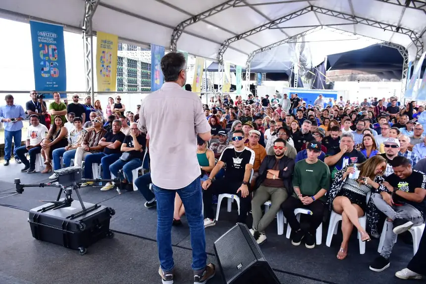  <div class='credito_fotos'>Foto: Max Renê/GEA &nbsp;&nbsp;|&nbsp;&nbsp; <a href='/midias/2025/originais/20251226124941-GF00016770-F00212190.webp' download><i class='fa-solid fa-download'></i> Download</a></div>