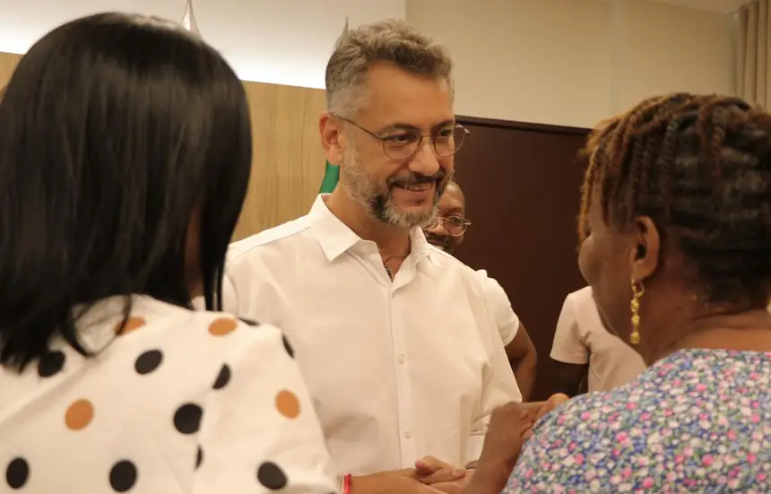  <div class='credito_fotos'>Foto: Ruan Alves / GEA &nbsp;&nbsp;|&nbsp;&nbsp; <a href='/midias/2025/originais/20251226131029-GF00016772-F00212250.webp' download><i class='fa-solid fa-download'></i> Download</a></div>