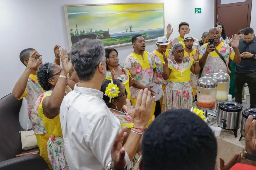  <div class='credito_fotos'>Foto: Ruan Alves / GEA &nbsp;&nbsp;|&nbsp;&nbsp; <a href='/midias/2025/originais/20251226132318-GF00016773-F00212253.webp' download><i class='fa-solid fa-download'></i> Download</a></div>