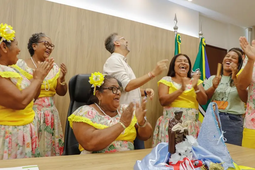  <div class='credito_fotos'>Foto: Ruan Alves / GEA &nbsp;&nbsp;|&nbsp;&nbsp; <a href='/midias/2025/originais/20251226132327-GF00016773-F00212261.webp' download><i class='fa-solid fa-download'></i> Download</a></div>