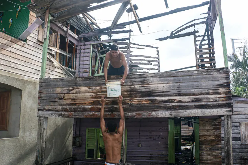  <div class='credito_fotos'>Foto: Aog Rocha/GEA &nbsp;&nbsp;|&nbsp;&nbsp; <a href='/midias/2025/originais/20251226154530-GF00016786-F00212632.webp' download><i class='fa-solid fa-download'></i> Download</a></div>