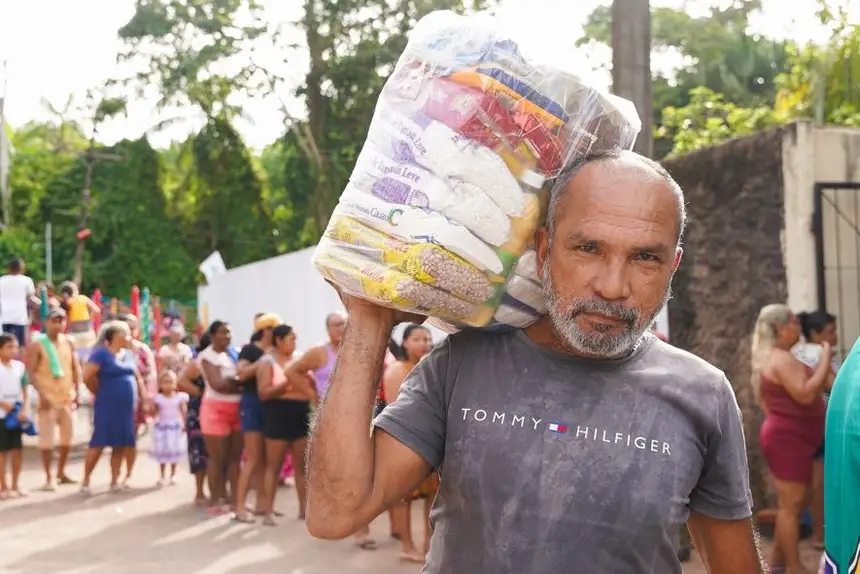  <div class='credito_fotos'>Foto: Lidiane Lima/GEA &nbsp;&nbsp;|&nbsp;&nbsp; <a href='/midias/2025/originais/20251226171559-GF00016805-F00213093.webp' download><i class='fa-solid fa-download'></i> Download</a></div>