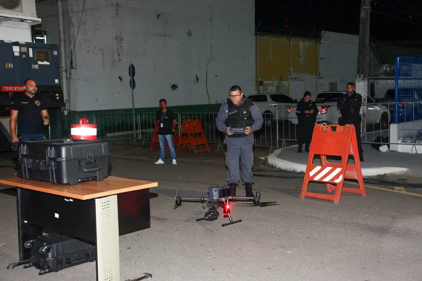  <div class='credito_fotos'>Foto: Ladson Mira / Secom Gea &nbsp;&nbsp;|&nbsp;&nbsp; <a href='/midias/2025/originais/20251227215041-GF00016810-F00213222.webp' download><i class='fa-solid fa-download'></i> Download</a></div>