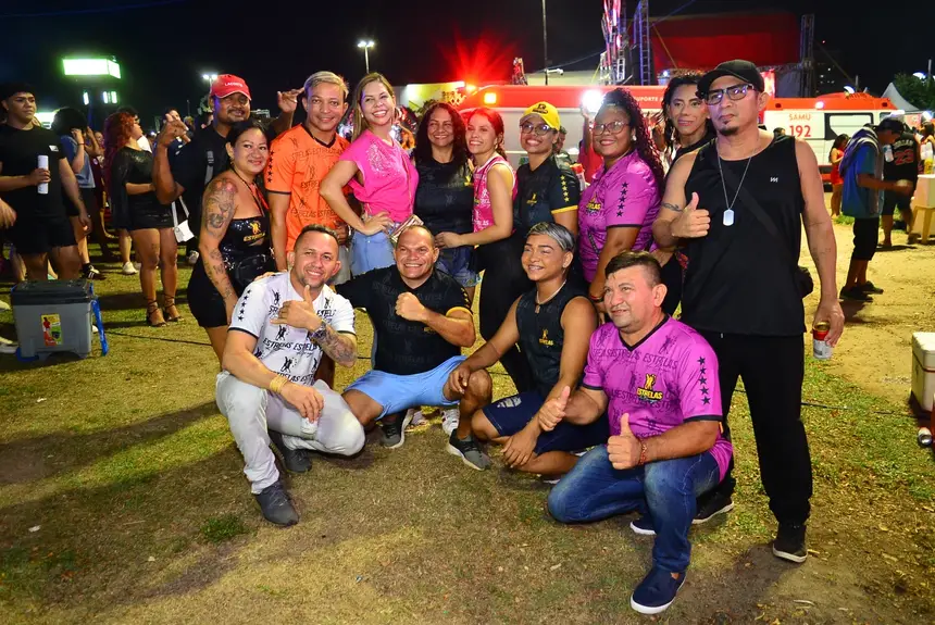 Grupo de amigos disse não perder nenhuma festa de aparelhagens.